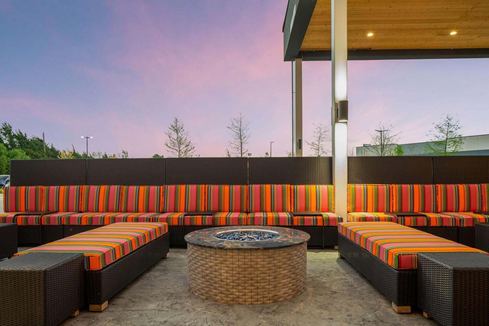 Home2 Suites By Hilton Rowlett Rockwall Marina Exterior photo